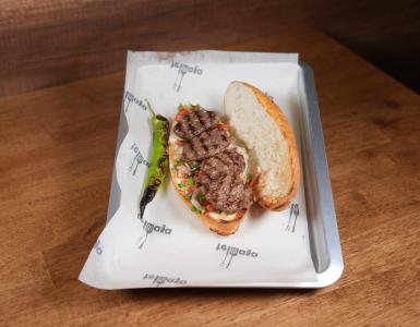 Ekmek Arası Izgara Köfte (120 gr) | 240,00